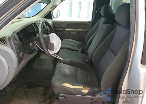 2010 Chevrolet Silverado C1500 из США, поврежденный, VIN 1GCPCPEAXAZ289837